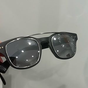 Dita sunglasses! Style “kasbah” Black frame with silver mirror lense! Like new !